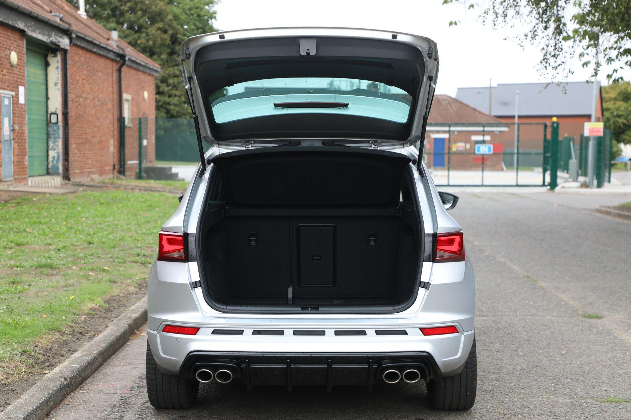 Large vehicle image